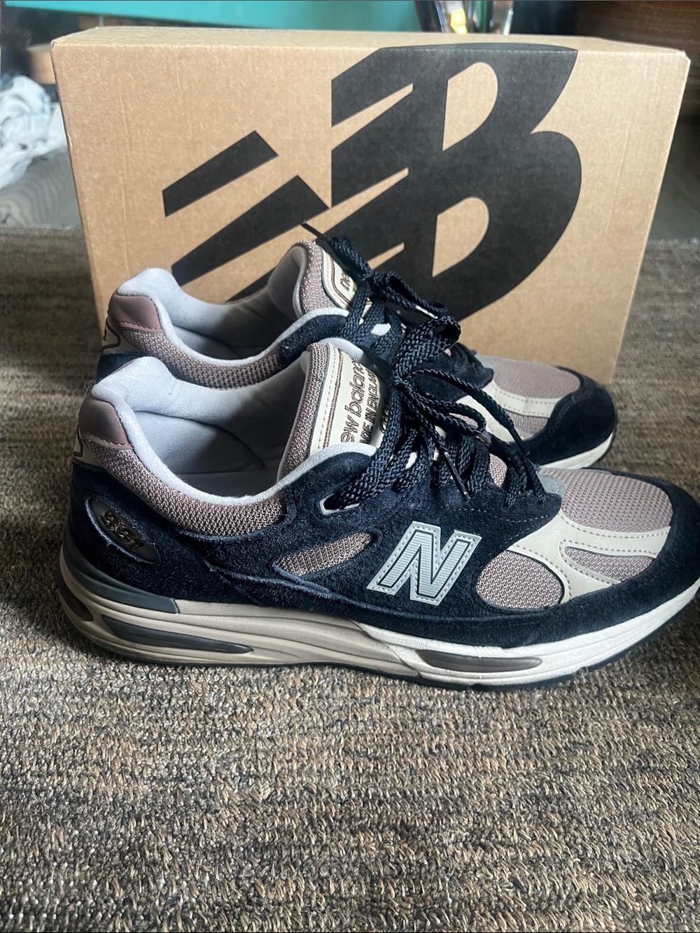 New Balance Men’s 991v2 midnight and brown Made in UK Sneakers